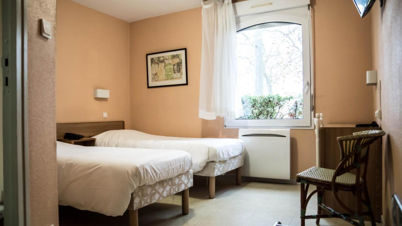 Hotel Du Canal Castelnaudary Room photo