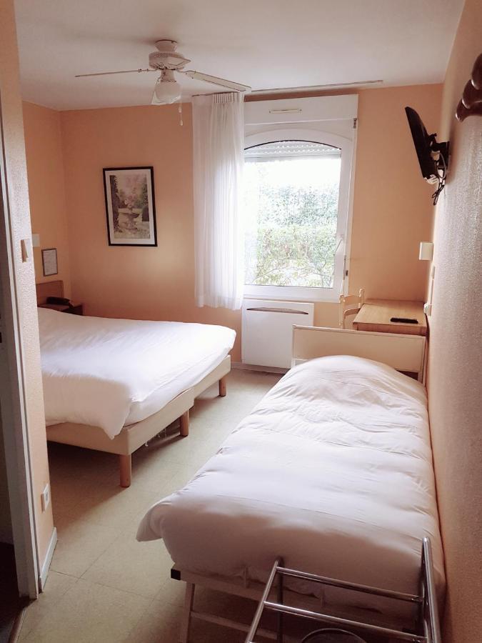 Hotel Du Canal Castelnaudary Room photo