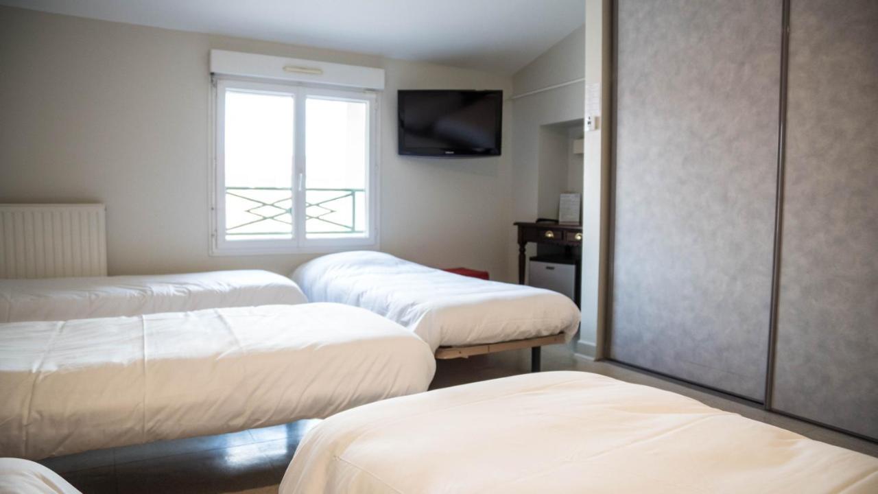 Hotel Du Canal Castelnaudary Room photo