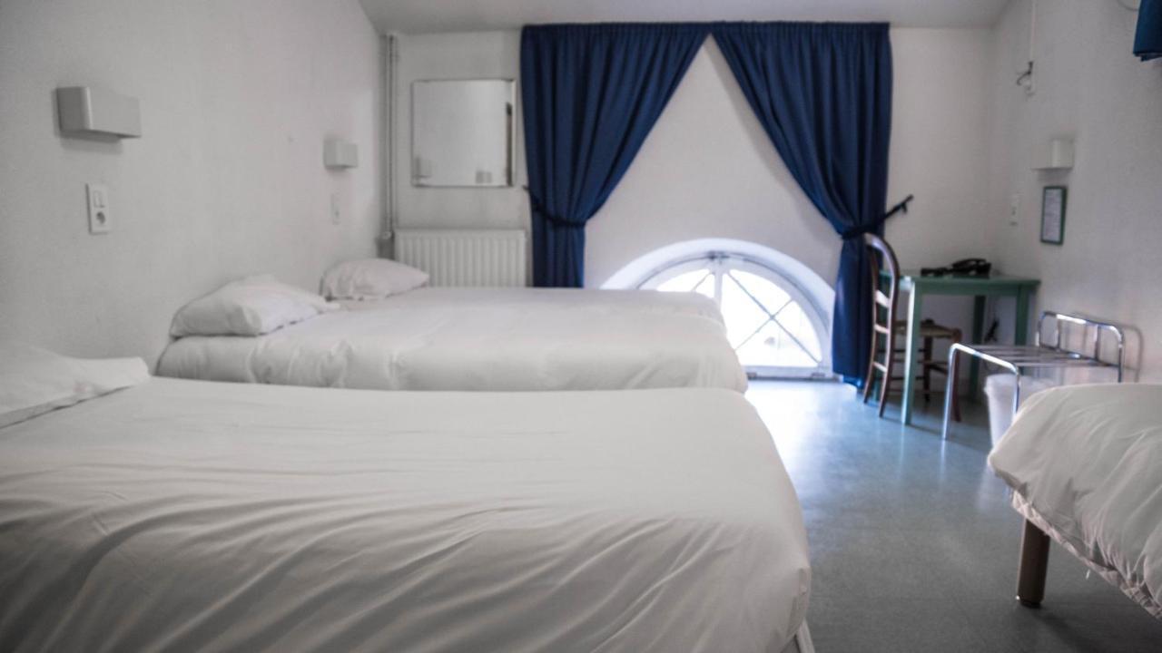 Hotel Du Canal Castelnaudary Room photo